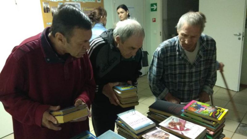В ОВП №1 (дер. Заовражье) прошла очередная встреча проживающих с сотрудниками Вороненской сельской библиотеки.